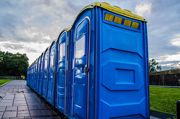 Best Portable restroom trailer rental  in Dash Point, WA